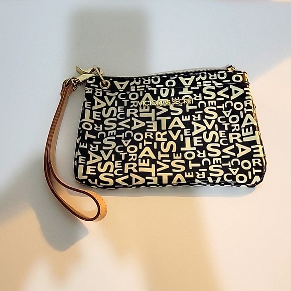 NWOT Victoria secret- 3 piece Wrislets Black and white with logo - Picture 6 of 7